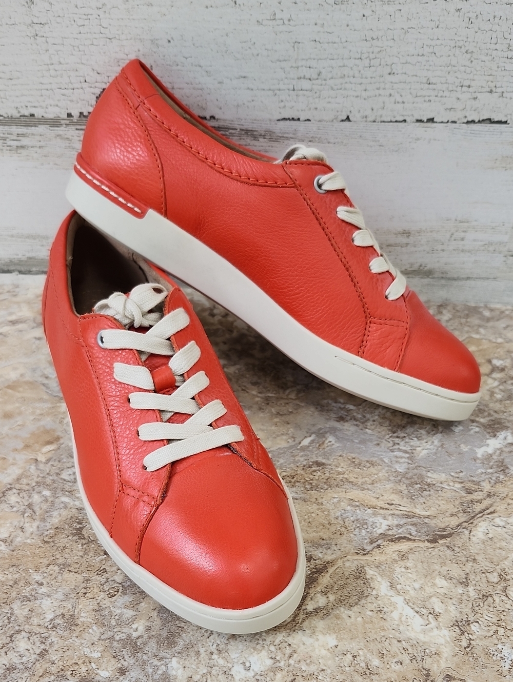 NWT CLARKS CORDELLA CHANT LEATHER SNEAKERS